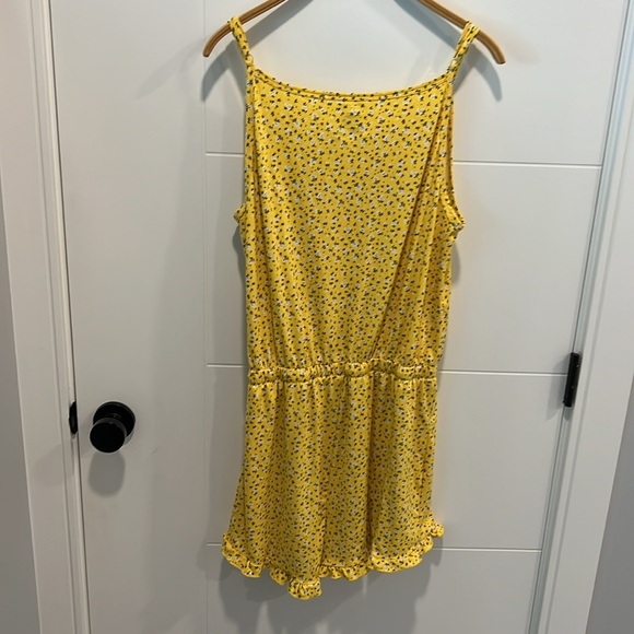 No boundaries, yellow floral, romper, size XL - Picture 7 of 10